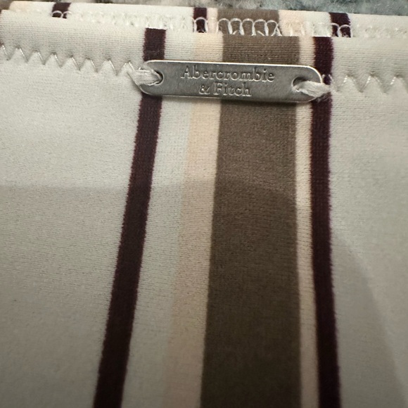 Abercrombie & Fitch Green Striped Reversible Floral Bikini Set | XS - Picture 4 of 4